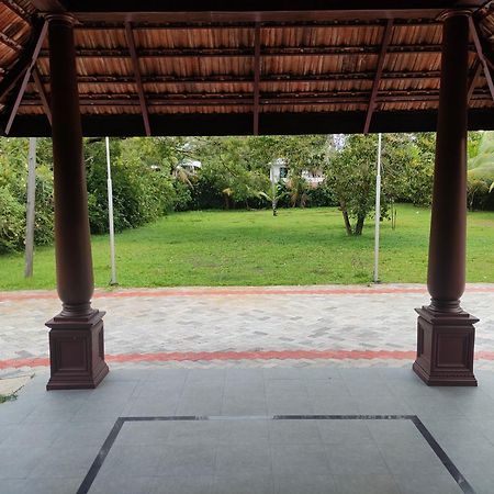 Marari Beach Palace Mararikulam Zewnętrze zdjęcie